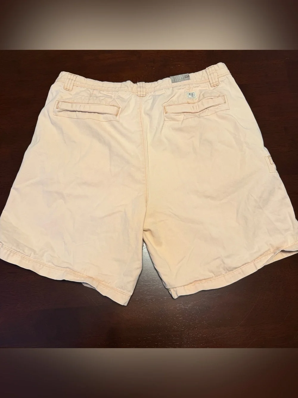 Quiksilver Men's Light Cream Cargo Shorts‎